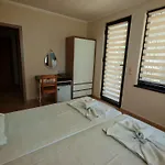Delfin Port Apartments - Prime Location & Parking & Pet Friendly Sweti Wlas