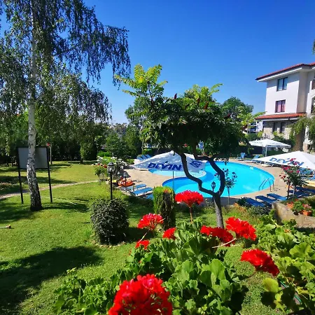 Delfin Port Apartments - Prime Location & Parking & Pet Friendly