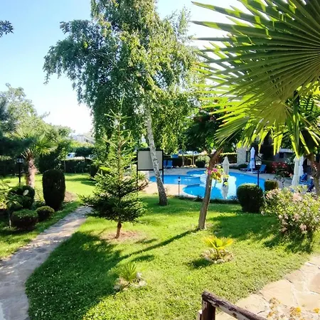 Delfin Port - Prime Location & Parking & Pet Friendly Апартаменты
