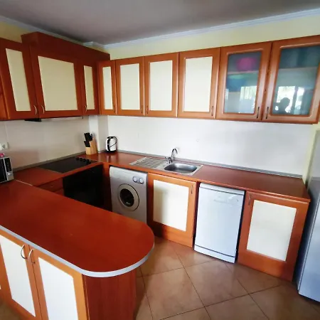 Delfin Port Apartments - Prime Location & Parking & Pet Friendly