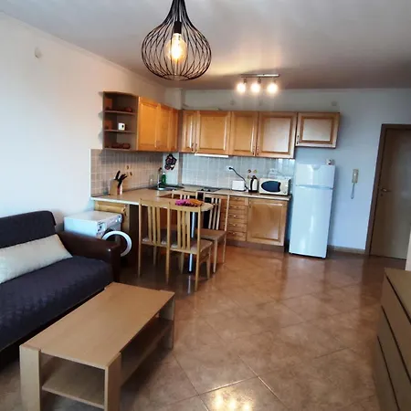 Апартаменты Delfin Port - Prime Location & Parking & Pet Friendly Свети-Влас