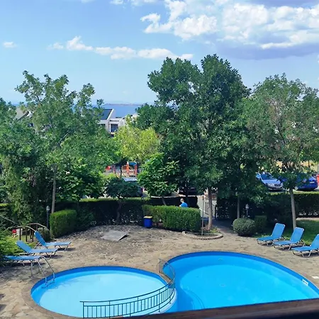 Marina Delfin - Location & Pet Friendly شقة سفيتي فلاس