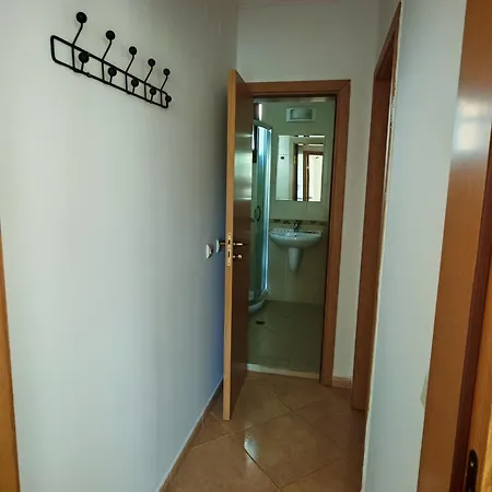 Апартаменты Delfin Port - Prime Location & Parking & Pet Friendly Свети-Влас