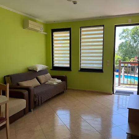 Delfin Port - Prime Location & Parking & Pet Friendly Lejlighed Sveti Vlas