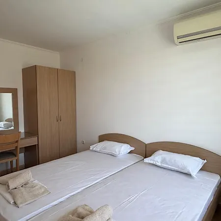 Delfin Port - Prime Location & Parking & Pet Friendly Lejlighed *