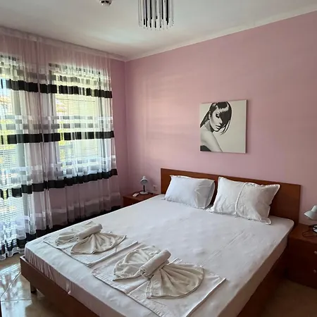 Delfin Port - Prime Location & Parking & Pet Friendly * Свети-Влас