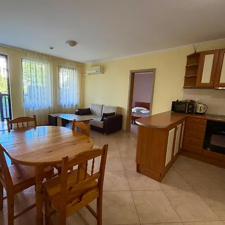 Delfin Port - Prime Location & Parking & Pet Friendly Sweti Wlas