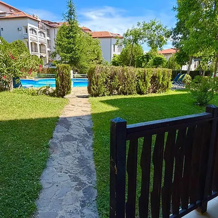 Delfin Port - Prime Location & Parking & Pet Friendly * Свети-Влас