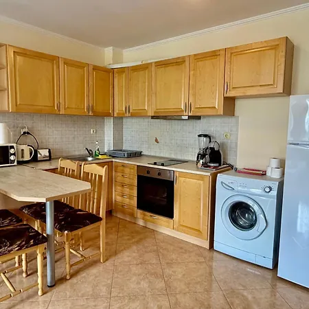 Delfin Port - Prime Location & Parking & Pet Friendly Sweti Wlas