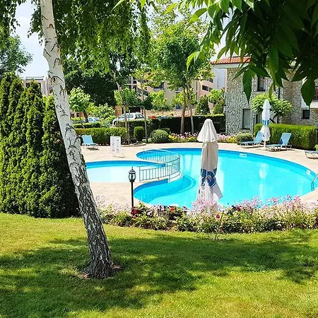 Delfin Port - Prime Location & Parking & Pet Friendly Апартаменты