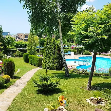 Delfin Port - Prime Location & Parking & Pet Friendly Апартаменты Свети-Влас
